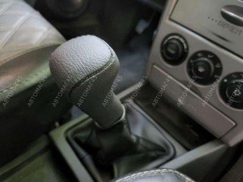 Skyway  Ручка КПП с чехлом Лада Приора экокожа черная    фото 8