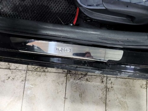 LIDER  Накладки на пороги  Kia Rio 2017-2022г Rio X-Line 2017-2022г 4 шт нержавейка Prime    фото 5