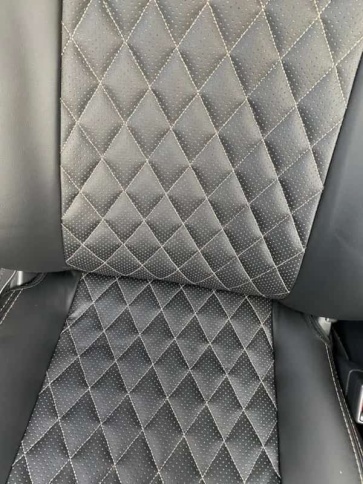 Авточехлы  Toyota Camry Тойота Камри с 2018г кузов V70 экокожа черная бежевая нить ромб    фото 6