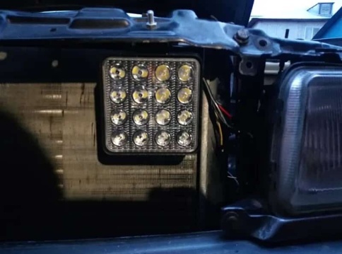 C2R Светодиодная фара 10,5см рабочий свет 16 диодов 48Вт 12В квадрат 1шт гарантия 1 месяц фото 3