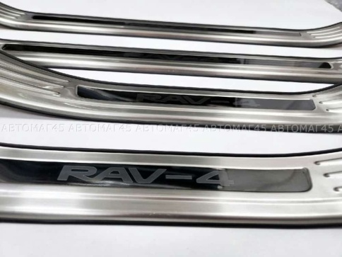 Накладки на внутр пороги Toyota RAV4 XA50 Тойота Рав4 ХА50 2018-2025г широкие алюминий 4шт фото 4