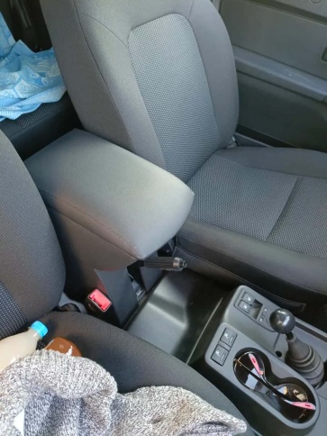 Подлокотник  Нива Урбан 2014-2025г Лада 4x4 экокожа    фото 3