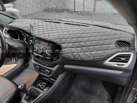 Накидка на панель Lada Vesta седан Веста Lada SW Vesta SW Cross с черной ниткой экокожа  фото 2