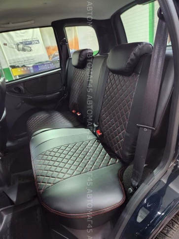 Авточехлы  Нива Шевроле Niva 2014-2020г Нива Travel с 2020г экокожа черная с красной ниткой ромб фото 9