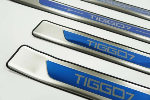 Накладки на внутр пороги Chery Tiggo 7 Чери Тигго 7 2016-2020г широкие алюминий 4шт фото 3