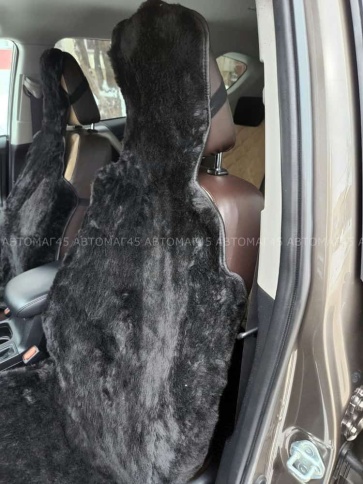 Накидка на сиденье короткий ворс мутон иск.мех черный 140х55см  2шт  фото 2