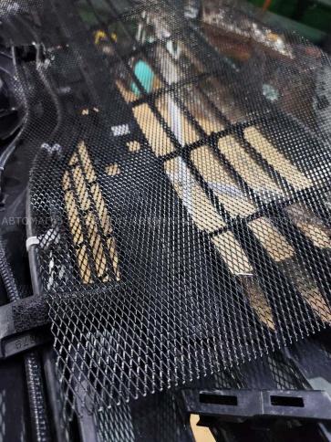 Airline  защитная сетка на решетку радиатора ячейка алюминиевая черная 10ммх4мм 40х100см    фото 4