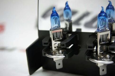 KOITO  лампа WhiteBeam3 H1 12V 55W 4200K 2шт    фото 5