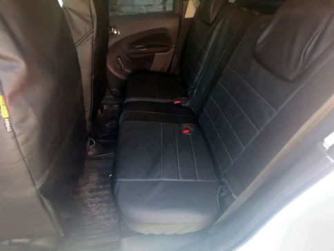 Recaro  чехлы универсальные экокожа черный черный комплект    фото 11