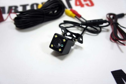 Универсальная  камера заднего вида DS-605    фото 2