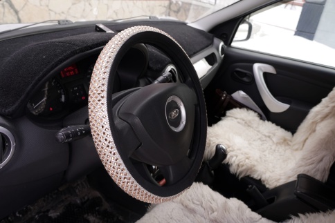 Оплетка  руля со стразами золотой/белый фото 1