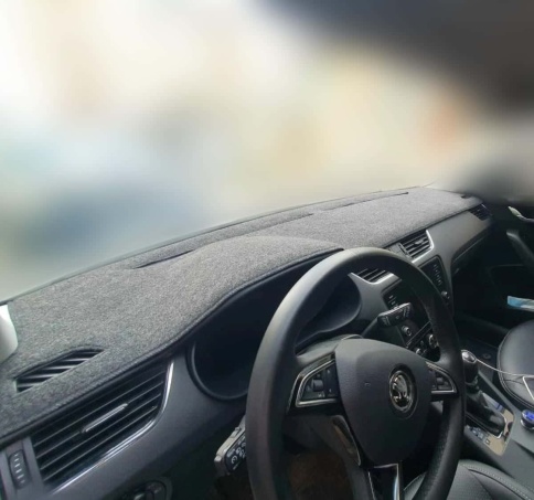 Накидка на панель Skoda Rapid Шкода Рапид 2012-2020г 1 поколение карпет  фото 2