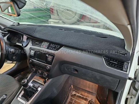Накидка на панель Skoda Octavia A7 Шкода Октавиа А7 2013-2020г карпет Maximal фото 3