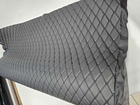 Экокожа на поролоне 5мм узор бабочка черная черная нитка 1м х 1,4м    фото 4