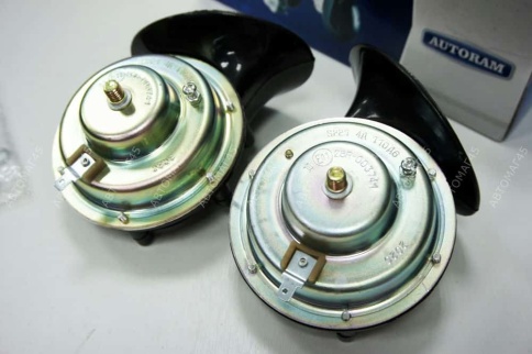 AUTORAM Звуковой сигнал ГАЗ Волга низкий высокий тон 105-118 ДБ 12В 2шт    фото 2