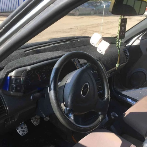 Накидка на панель ВАЗ 2110 старого образца карпет две части фото 1