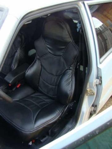 Recaro  чехлы универсальные экокожа черный черный комплект    фото 3